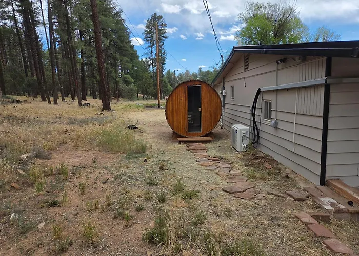 Show Retreat With Sauna, Rv Hookups And Tesla Plug Show Low